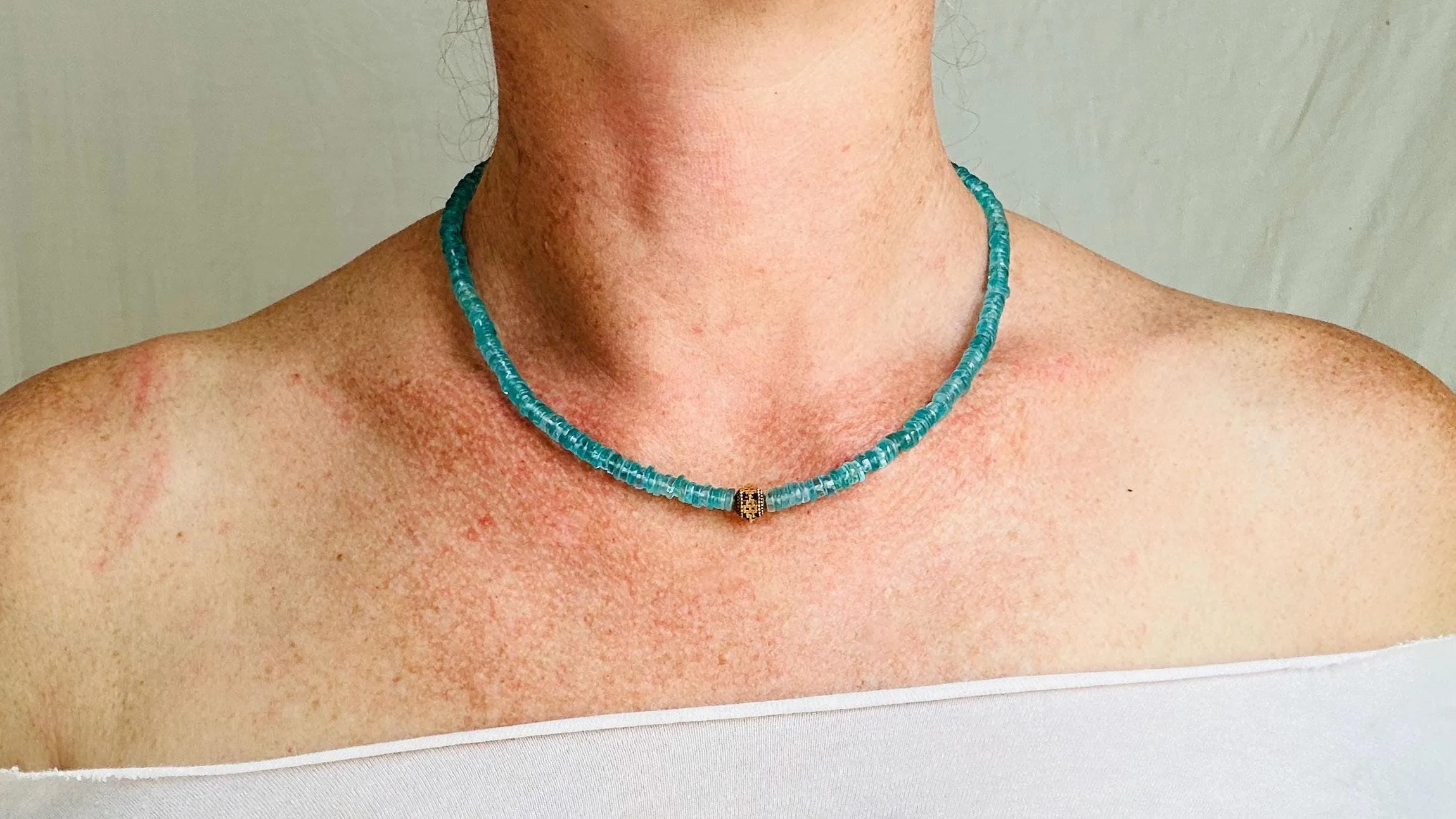 Aquamarine and Antique Gold Filigree Necklace. 14k. India. 0670