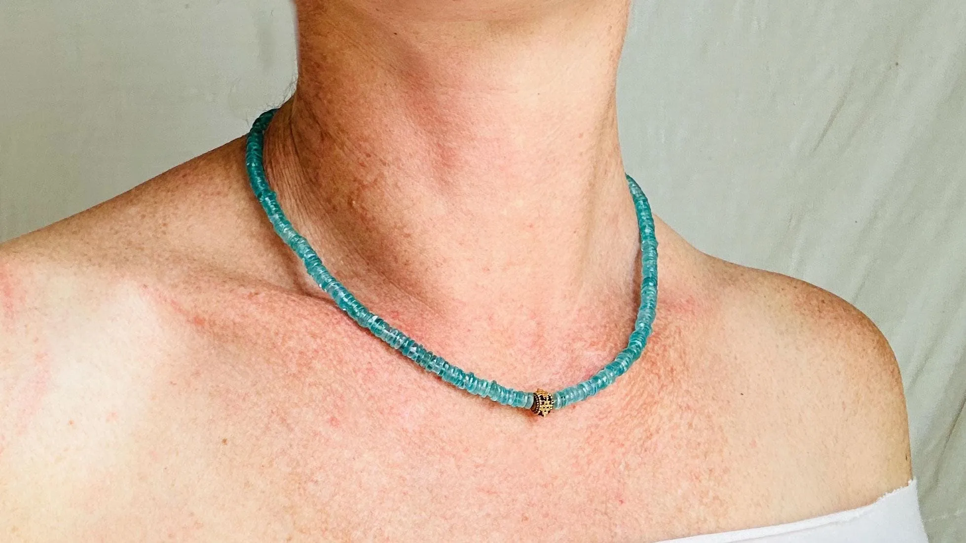 Aquamarine and Antique Gold Filigree Necklace. 14k. India. 0670