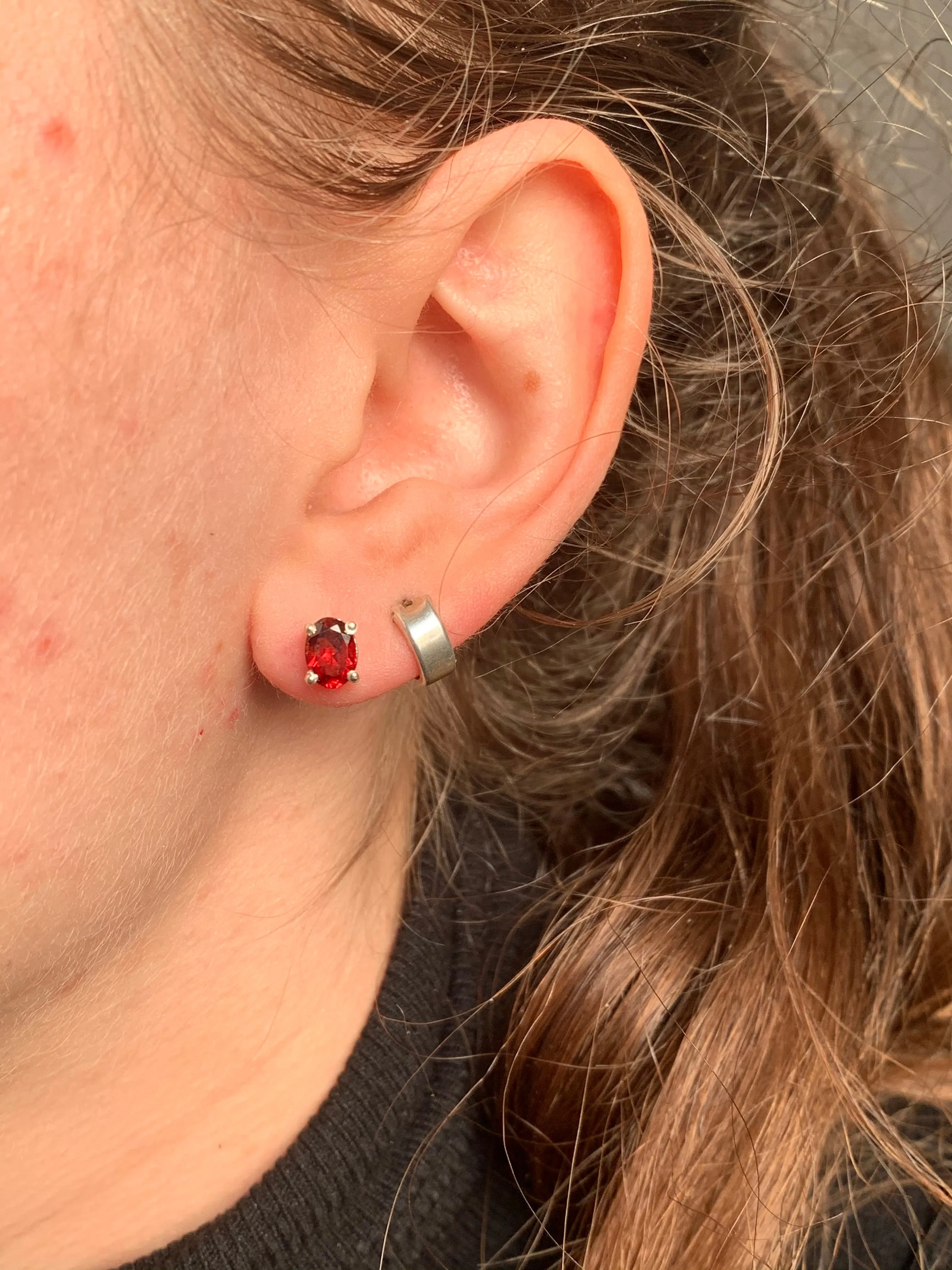 Garnet Sanaa Studs - Faceted Oval
