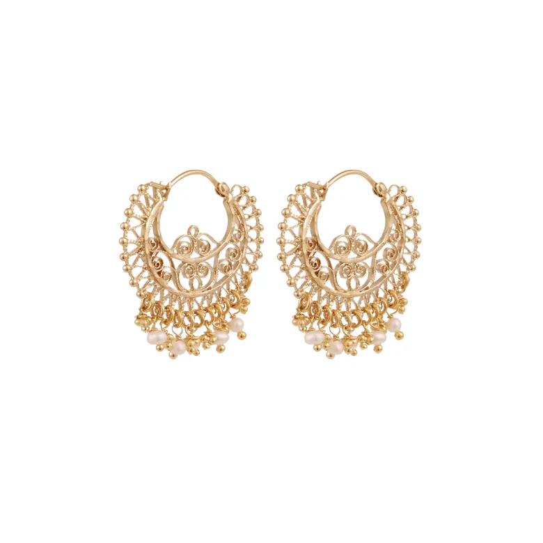 Pearl Yuca Hoops