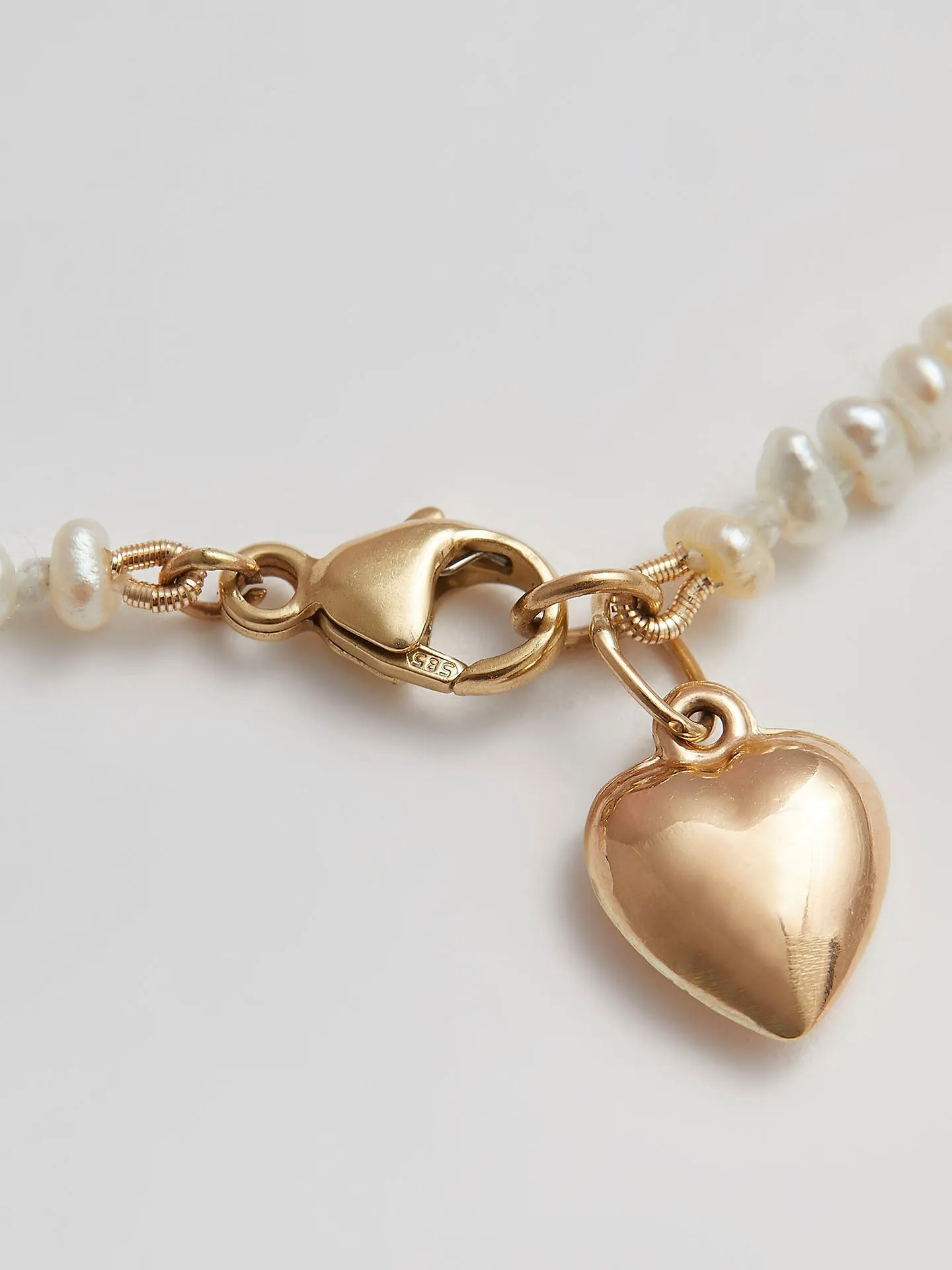 Puff Love Choker