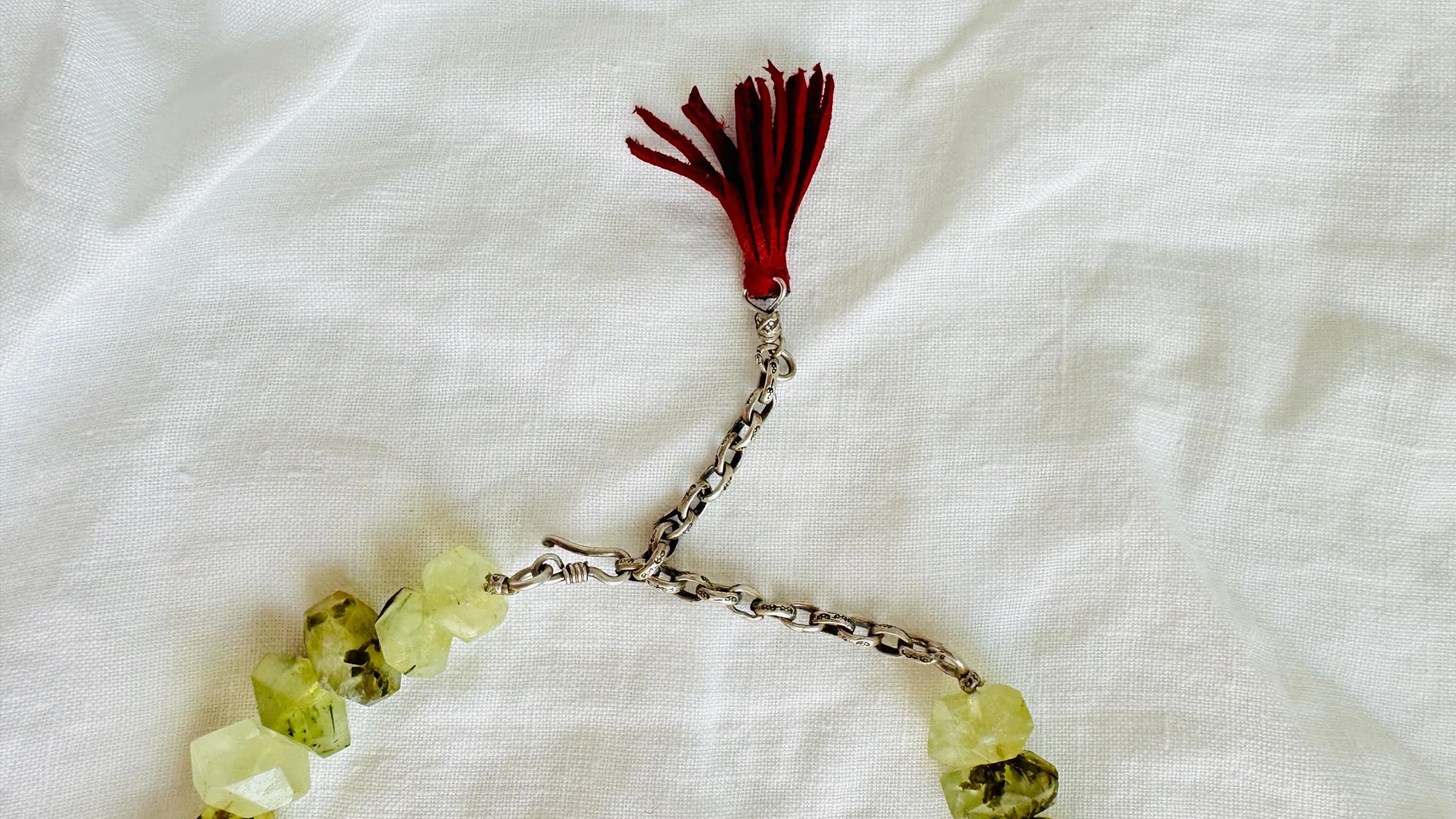 Rutilated Prehnite Necklace. Sterling Silver. 2641