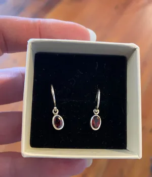 Some Sterling Silver Garnet Earrings 450